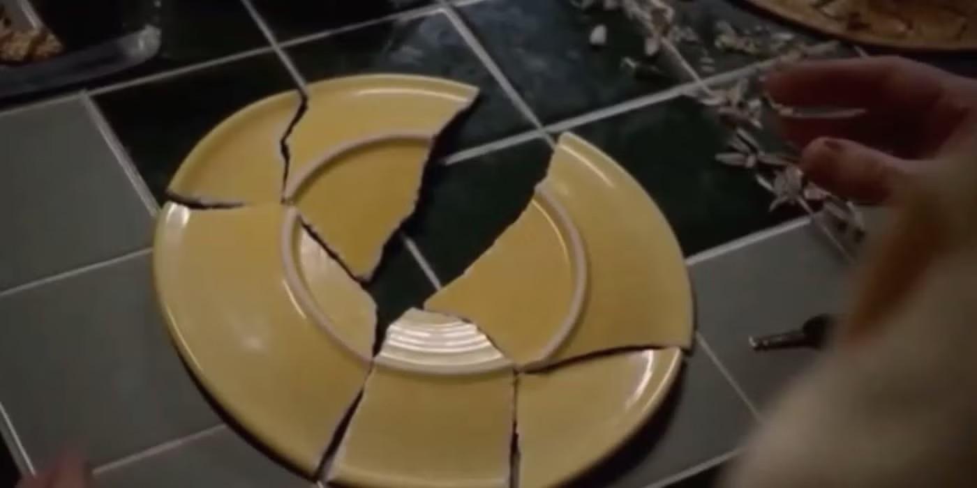 بشقاب شکسته در Breaking Bad آغاز تحول والتر