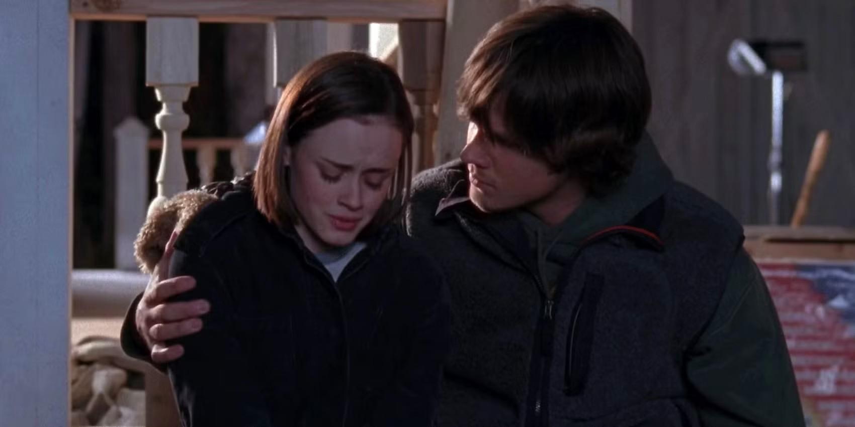 روری در حال گریه روی شانه دین در Gilmore Girls، برترین نقش آفرینی Lorelai Gilmore