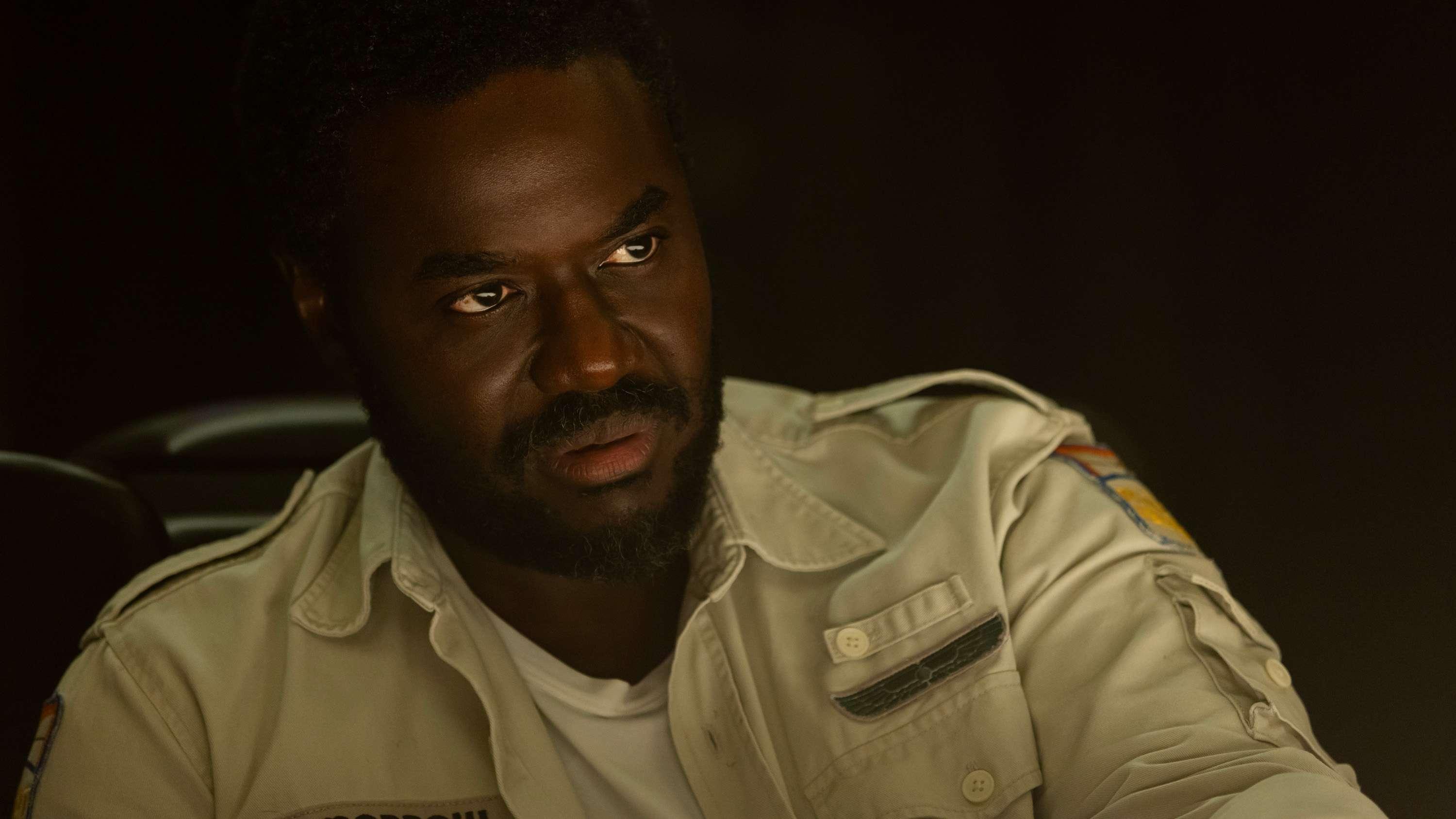 Babou Ceesay در نقش Morrow در قسمت 5 سریال Alien: Earth ایستراگ.