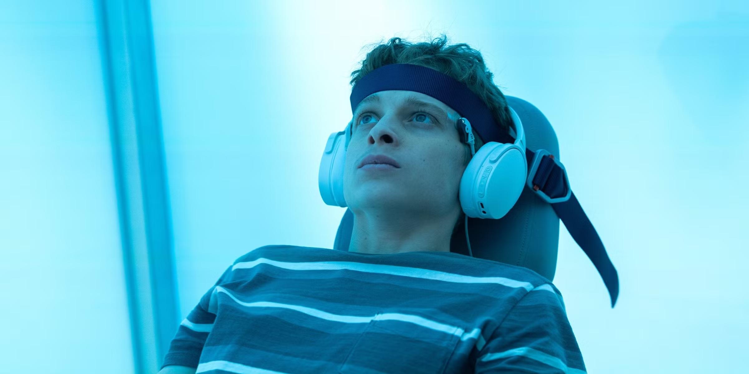 سریال جایگزین Stranger Things: جو فریمن در نقش لوک الیس در Stephen King's The Institute