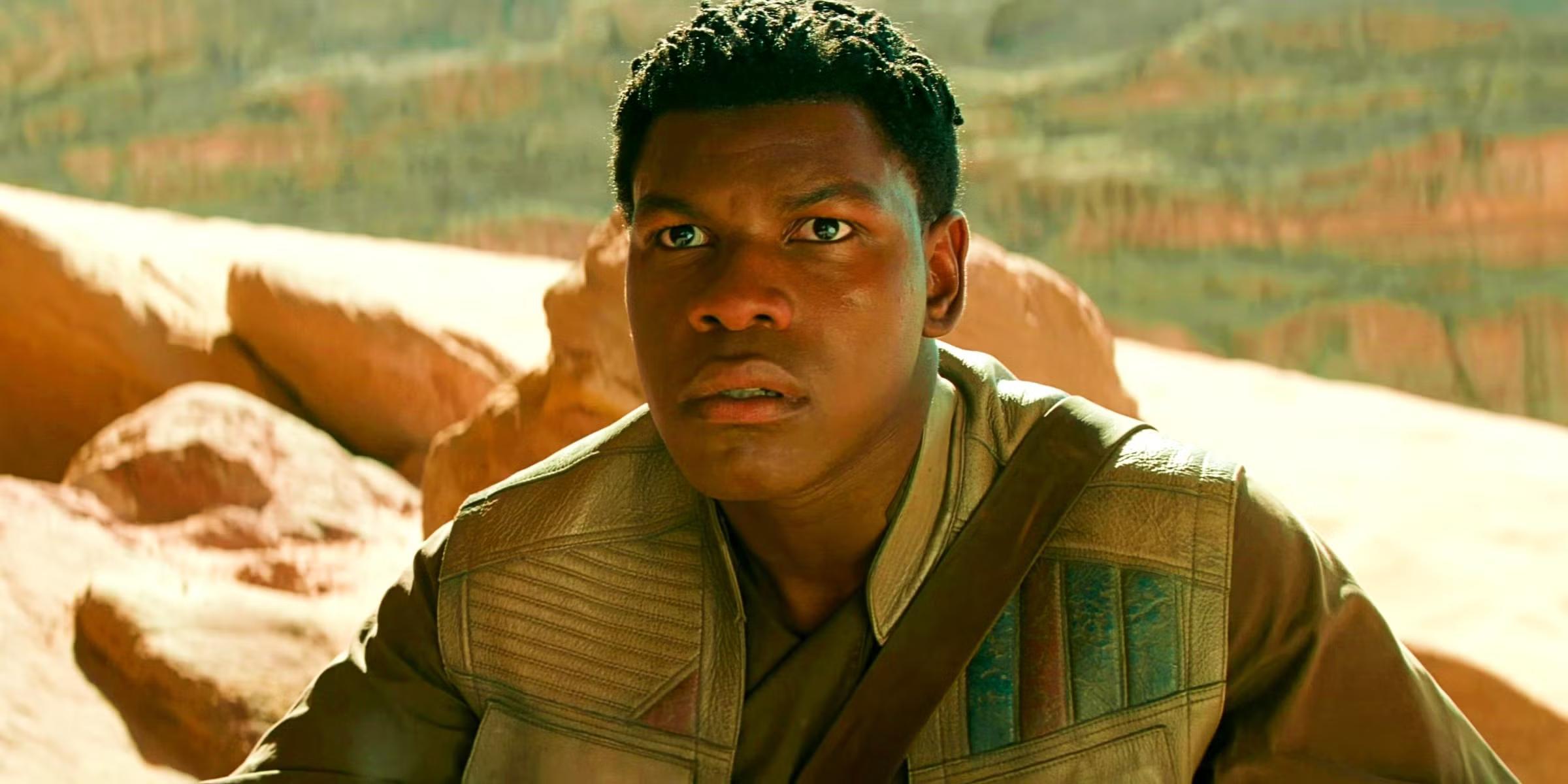 جان بویگا در نقش Finn در صحرای Star Wars The Rise of Skywalker. جان بویگا می خواهد در Spaceballs 2.