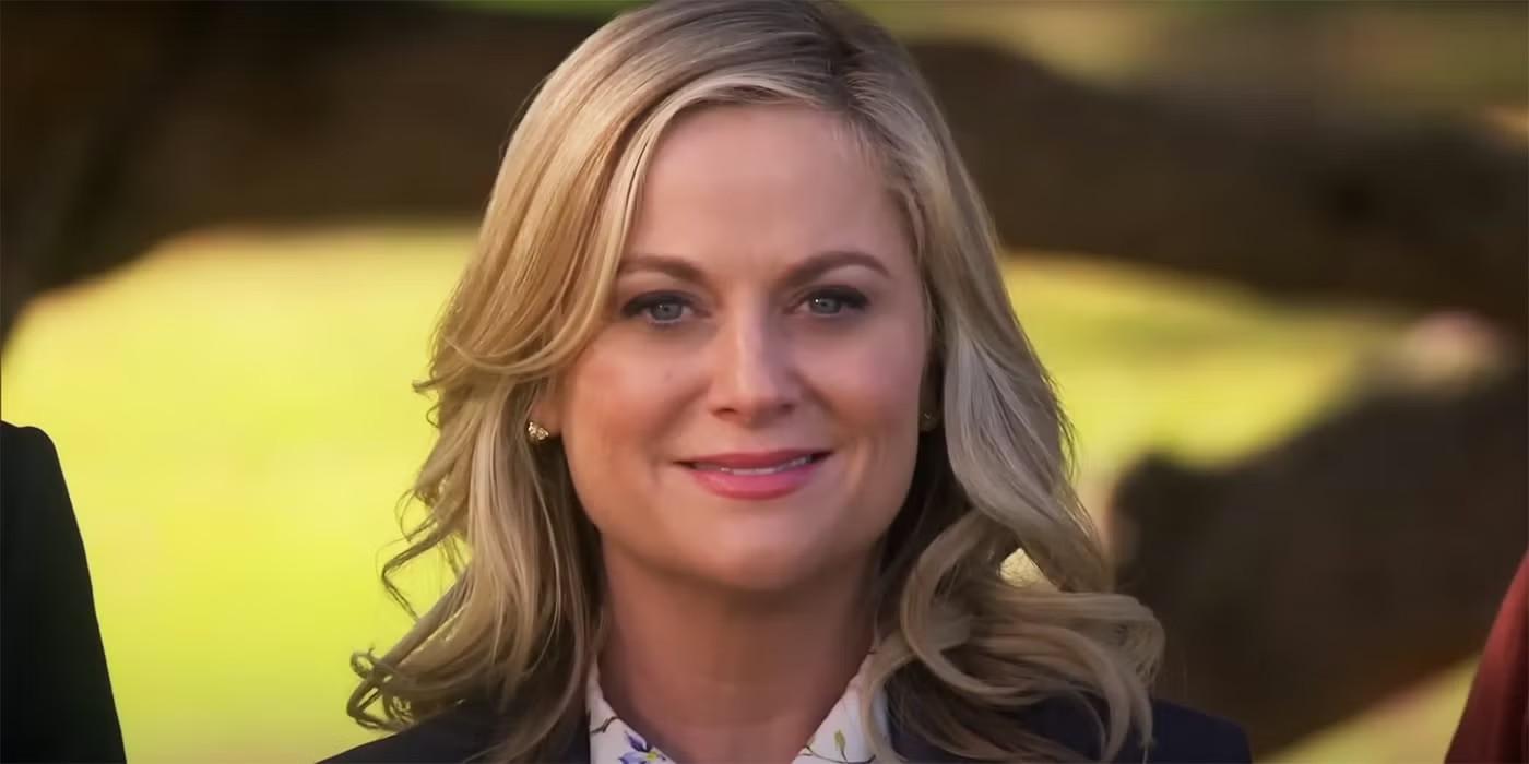 لسلی نوپ (امی پولر) در Parks and Rec - بهترین سریال برای دوباره دیدن