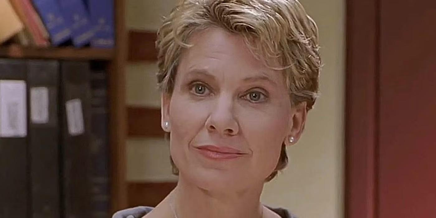 پروفسور مگی والش در Buffy The Vampire Slayer برترین شرورها