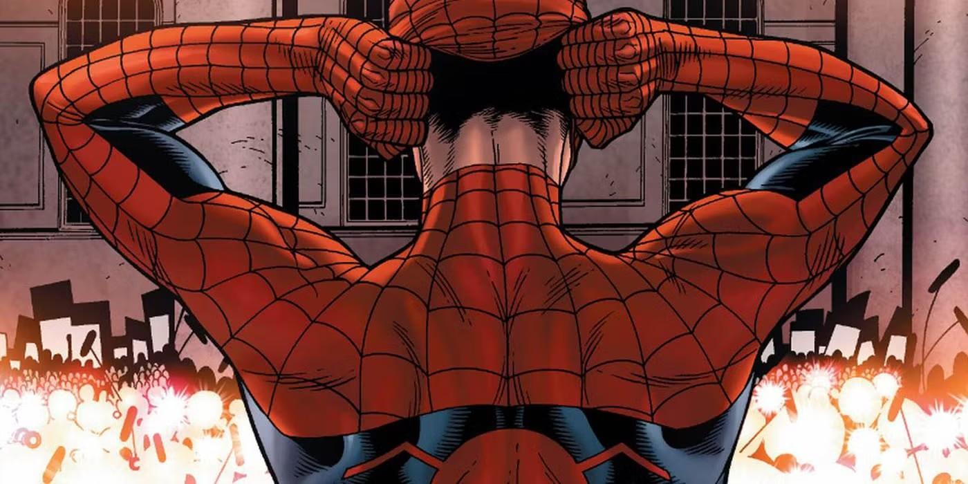 نقد Civil War - Spider-Man ماسک خود را برمی دارد.