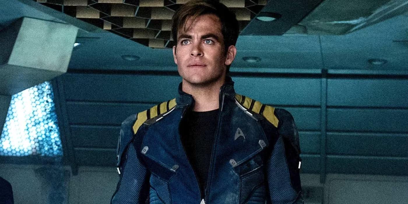 وضعیت استار ترک 4: Chris Pine در نقش کاپیتان Kirk با حالتی مصمم در Star Trek Beyond