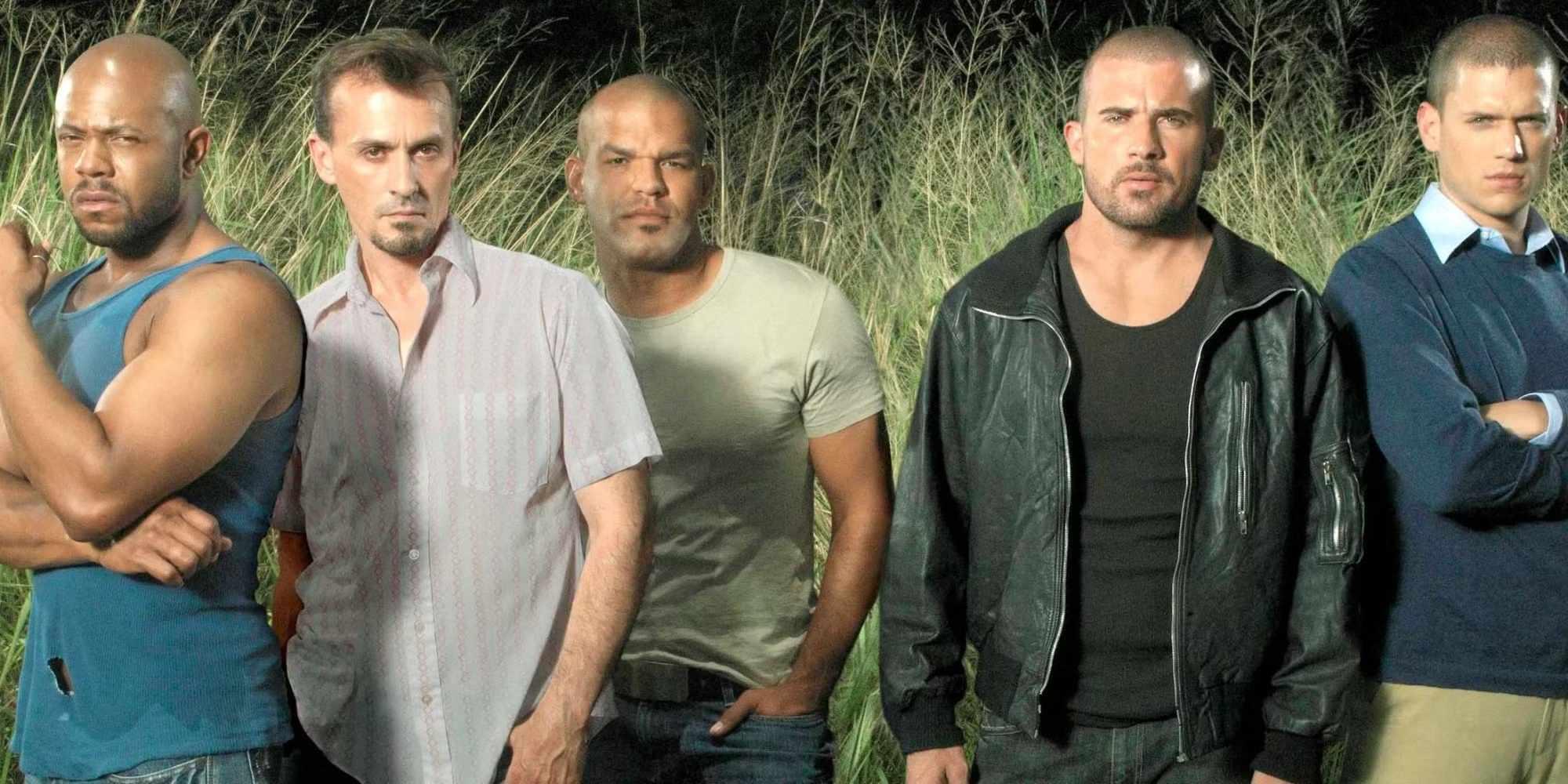 سی-نوت، تی-بگ، سوکره، لینکلن و مایکل در کنار هم در یک مزرعه در Prison Break، یکی از بهترین سریال های پرکشش