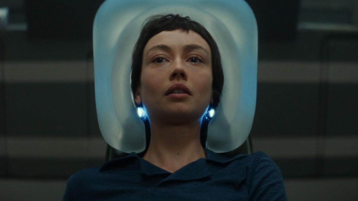 Sydney Chandler در نقش Wendy در قسمت 4 سریال Alien: Earth ایستراگ.