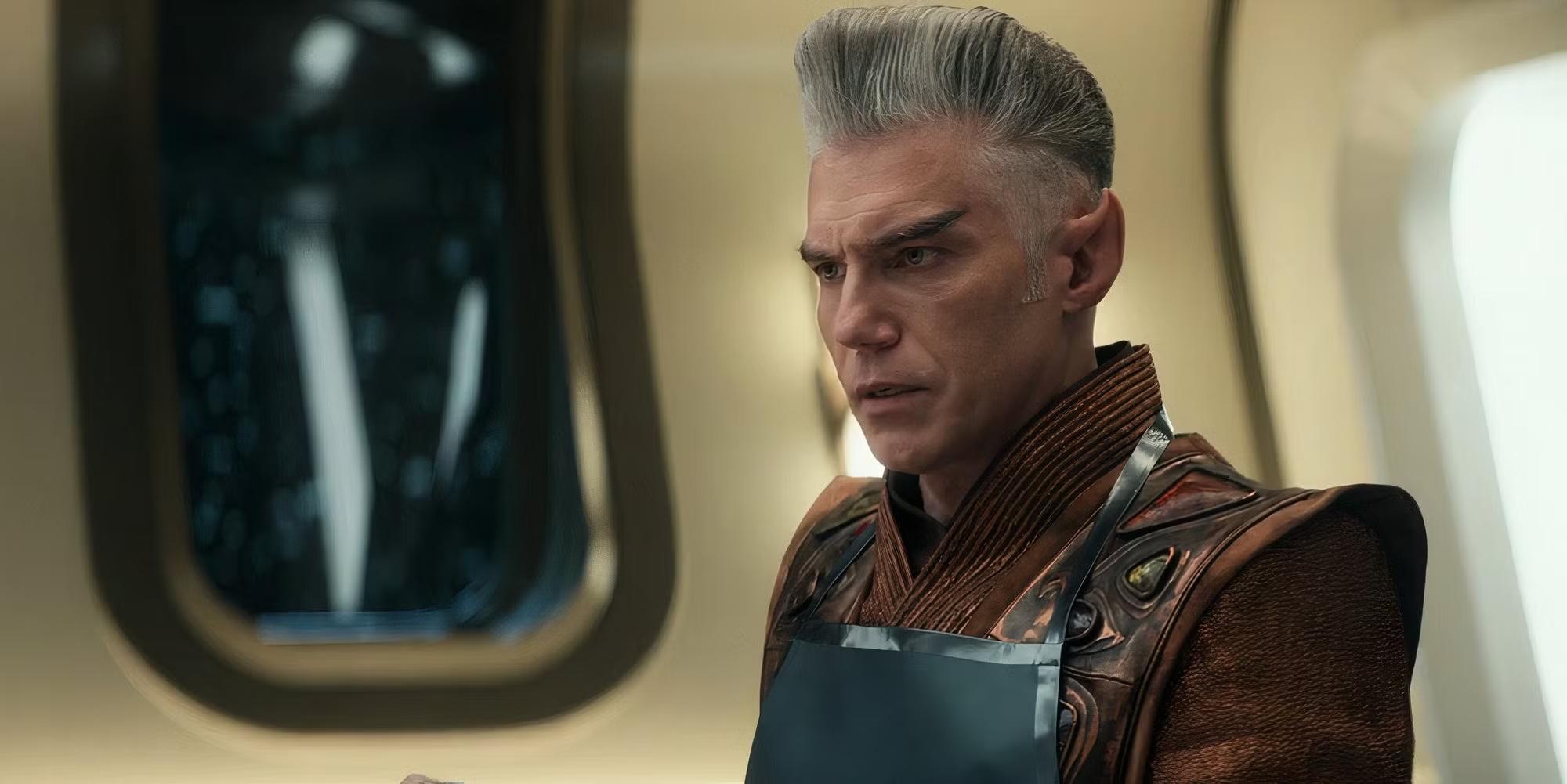 Anson Mount شخصیت های متفاوت: Vulcan Captain Pike Profile