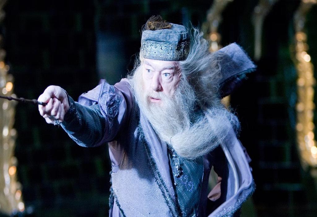 اولین تصاویر از ظاهر Dumbledore در سریال Harry Potter؛ جان لیتگو در نقش دامبلدور