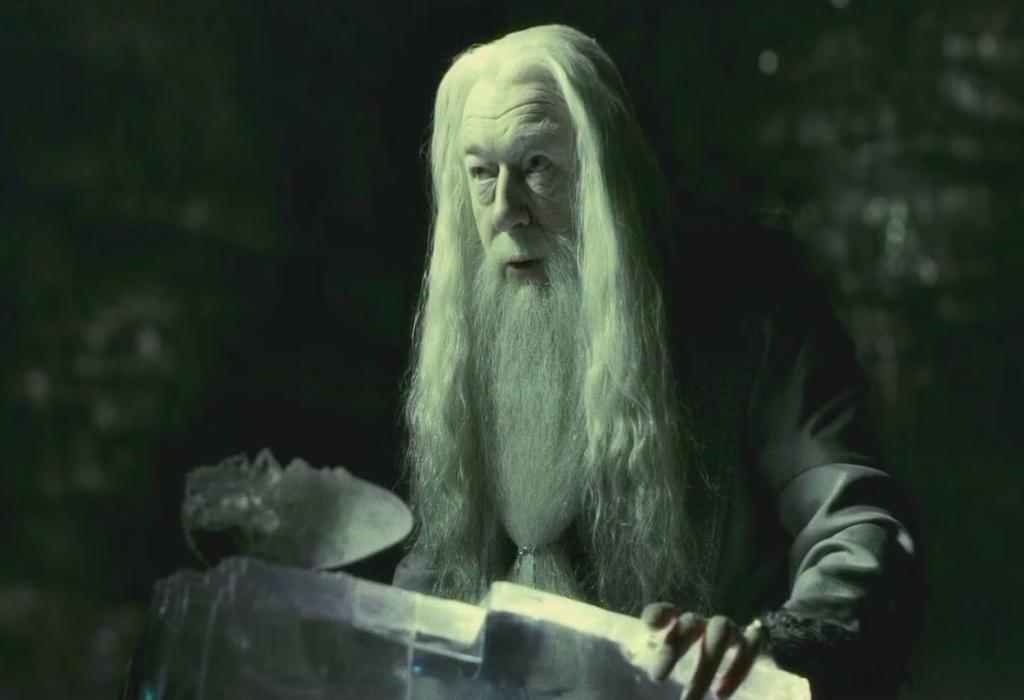 تصاویر جدید سریال Harry Potter: تغییرات Dumbledore و شکار هورکراکس در فصل اول
