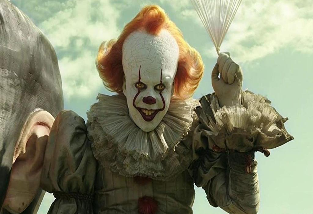 چرا Bill Skarsgård Pennywise شد؟ تردیدهای او برای بازگشت به It: Welcome to Derry و دلیل قانع شدنش