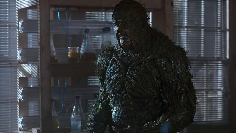 درک میرس در نقش Swamp Thing در سریال Swamp Thing سال 1398، یکی از فیلم و سریال های جدید DC