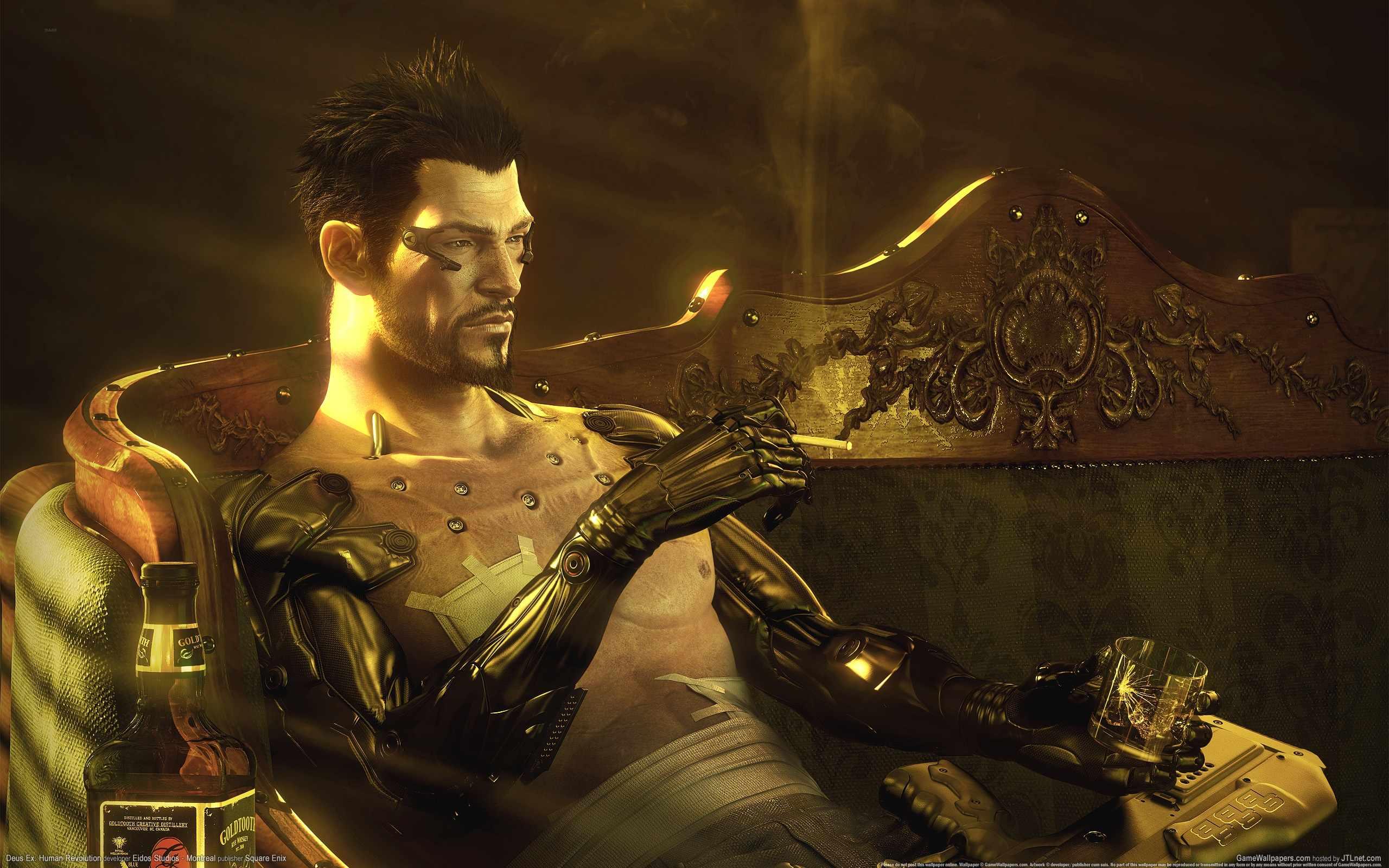 اسکرین شات Deus Ex: Human Revolution از مردی بدون پیراهن با بازوهای مکانیکی که روی مبل نشسته و سیگار می کشد. بهترین بازی های علمی تخیلی.