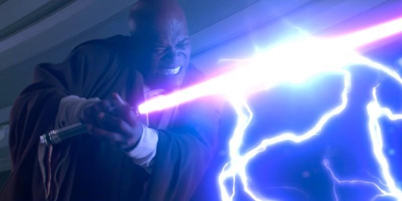 Mace Windu fights Palpatine, a critical juncture in the راز سقوط Anakin Skywalker