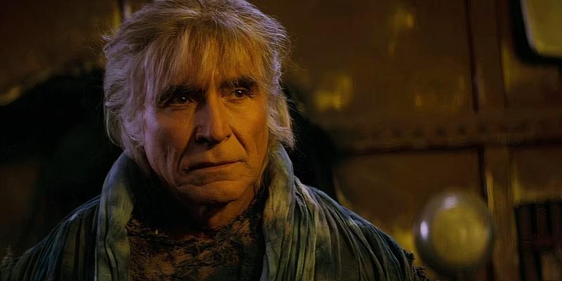 تئوری های Star Trek Khan: خان با آرامش در Star Trek II: The Wrath of Khan نگاه می کند