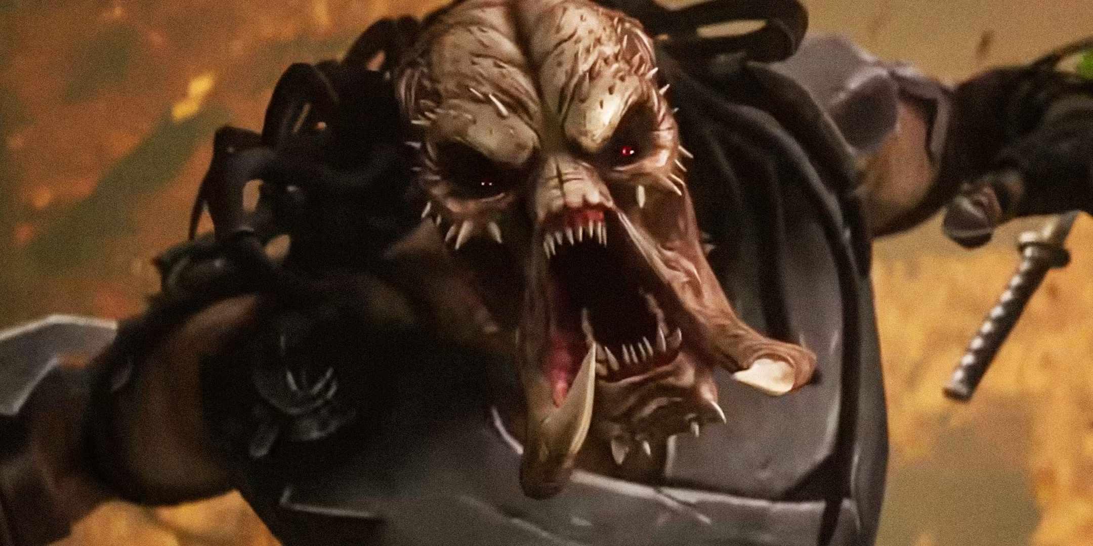 یک پردیتور متحرک در Predator: Killer of Killers به سمت دوربین غرش می کند.