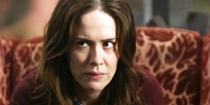 American Horror Story Asylum سارا پالسون در نقش لانا وینترز و ماجرای افت کیفیت سریال ترسناک
