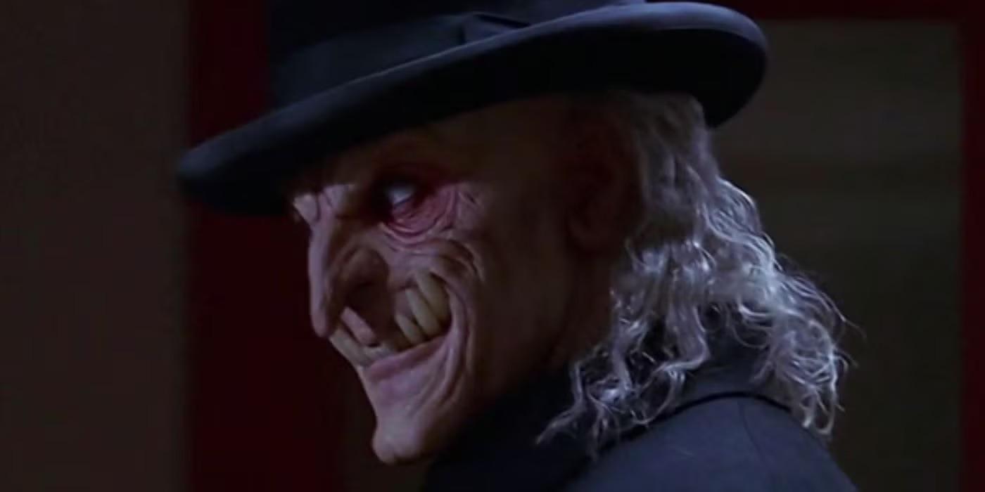 بهترین هیولاهای Buffy The Vampire Slayer: در کیندستود در حال پوزخند زدن