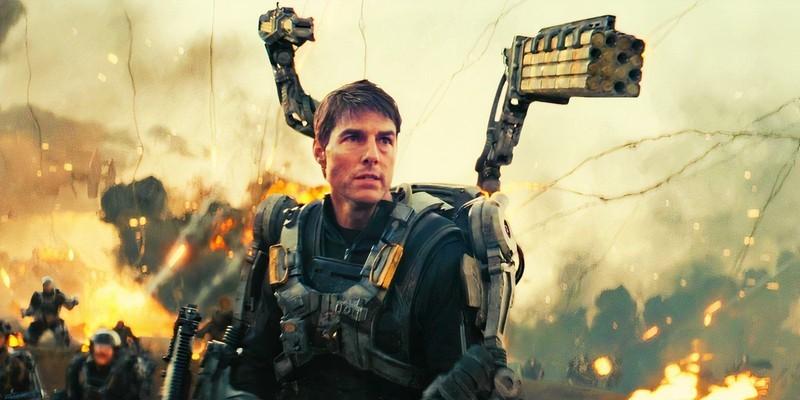 تام کروز با زره جنگی در نقش ویلیام کیج در Edge of Tomorrow, فیلم علمی تخیلی بهتر از Star Wars