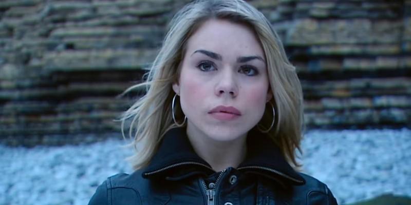 بیلی پایپر در نقش رز تایلر در Badwolf Bay حین مونولوگش، Doctor Who: اشتباه Rose Tyler