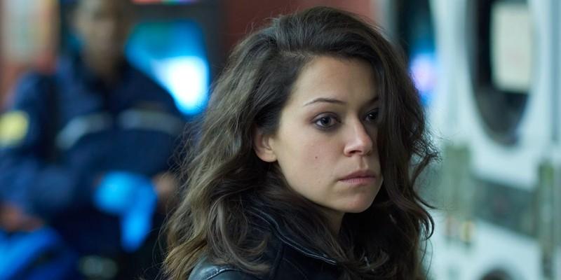 تاتیانا ماسلانی در نقش سارا منینگ در Orphan Black، نمایانگر یک سریال با شروع و پایان عالی