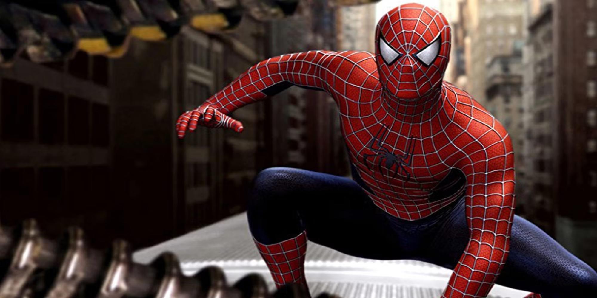 Sam Raimi's Spider-Man on top of the train in Spider-Man 2 – گمانه زنی ها درباره Spider-Man 4 Tobey Maguire داستان عالی