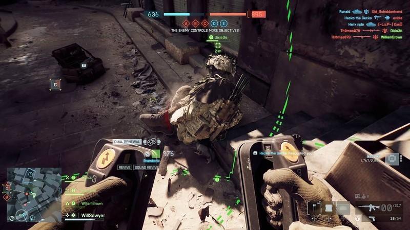 بهترین کلاس Battlefield 6 support class using defibrillator on teammate