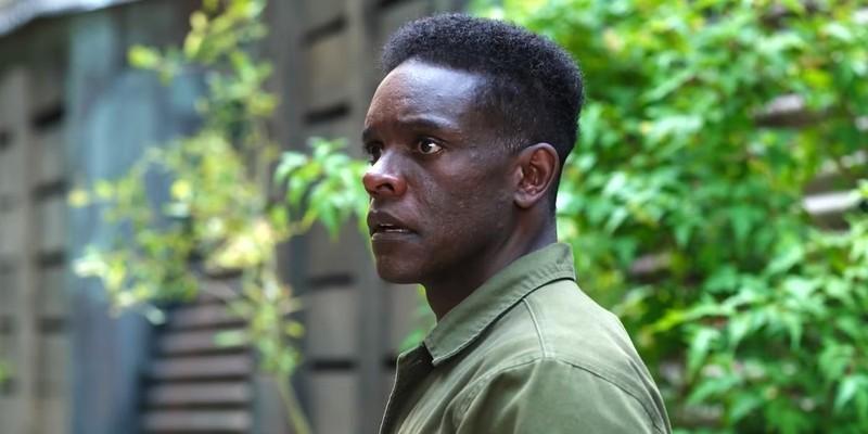 کریس چاک در نقش دیک هالورن در IT Welcome to Derry و هدیه Dick Hallorann در IT: Welcome to Derry.