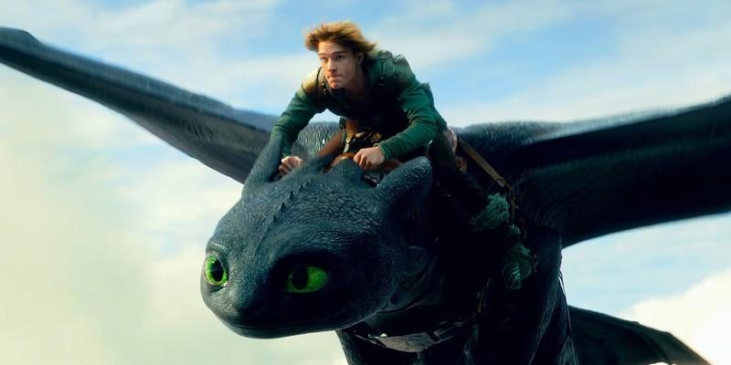 میسون تامس در نقش هیکاپ سوار بر توثلس در How to Train Your Dragon و شانس های او برای Mason Thames Nightwing در DCU