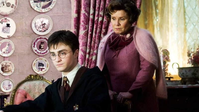 دنیل ردکلیف و ایملدا استانتون در Harry Potter and the Order of the Phoenix، از بهترین فیلم های Harry Potter.