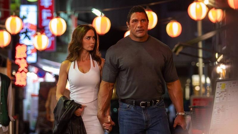 نولان بهترین بازی The Rock: امیلی بلانت و دواین جانسون در فیلم The Smashing Machine
