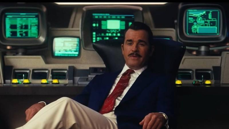 جاستین ثرو در نقش آقای هاوس، یکی از بازیگران همه چیز درباره Fallout فصل 2