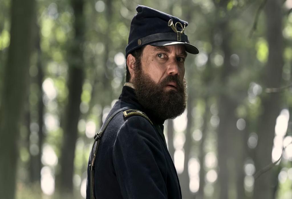 Death by Lightning: علت واقعی مرگ گارفیلد از زبان نویسنده و سازنده سریال