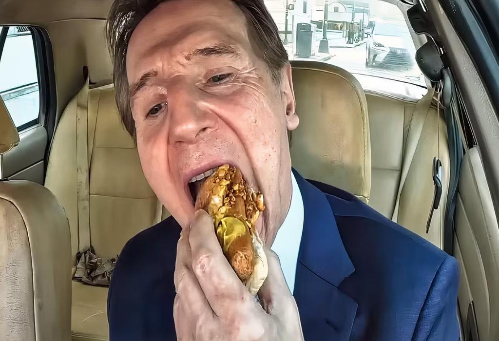 انتقاد کارگردان Naked Gun از بازسازی جدید و تلاش برای کپی برداری از سبک اصلی