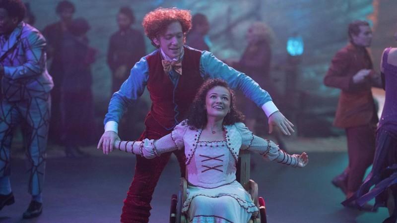 ایتان اسلیتر در نقش باک و ماریسا بُد در نقش نساروز و تغییرات در Wicked: For Good تغییرات