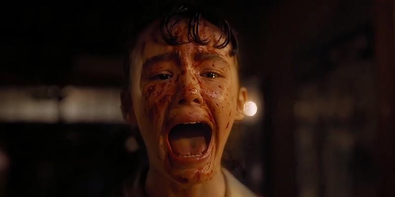 Girl drenched in blood screaming in It Welcome to Derry خشن تر