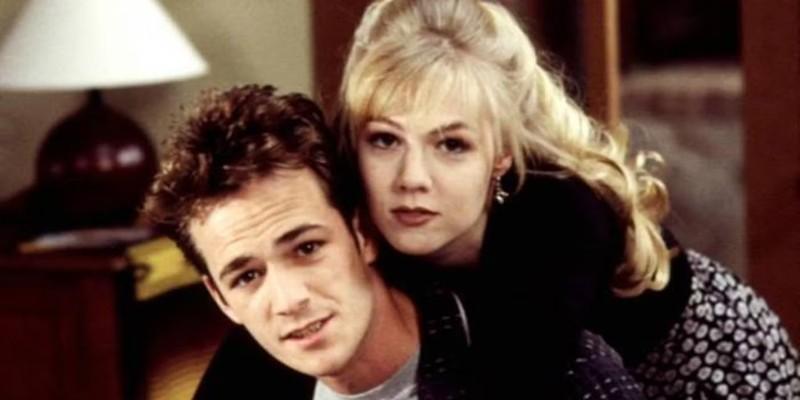 Dylan (Luke Perry) and Kelly (Jennie Garth) on Beverly Hills 90210, بهترین زوج های سریال درام