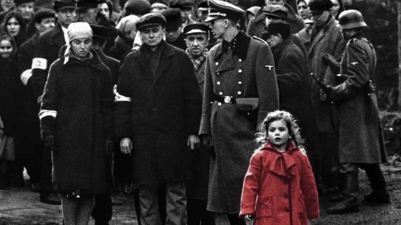 Schindler's list Iconic Black and White Image with Child In Red – بهترین فیلم های Steven Spielberg در هر دهه