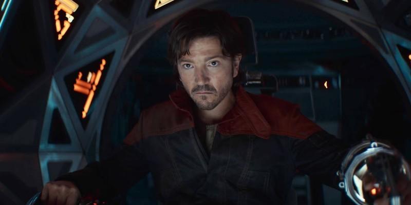 کاسیان توی کابین خلبان یک Tie Fighter امپراتوری در فصل دوم Andor، یک رقیب قوی اما نه به اندازه بهترین سریال های علمی تخیلی Apple TV
