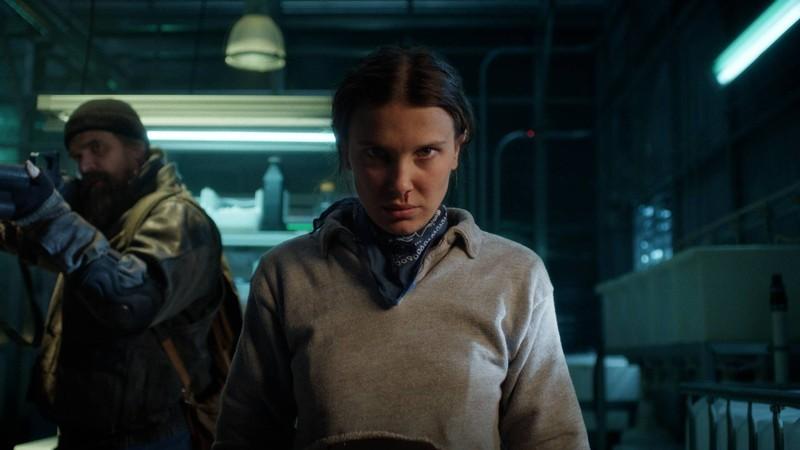 میلی بابی براون در نقش الون در نقد Stranger Things فصل 5