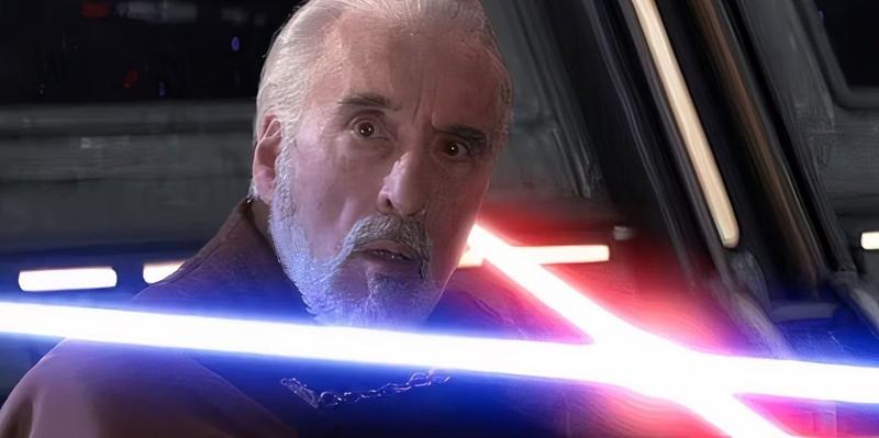 کنت دوکو (کریستوفر لی) در یک نبرد با لایت سیبر در Star Wars Revenge of the Sith. دانسته های Count Dooku از Palpatine و سرنوشت او.