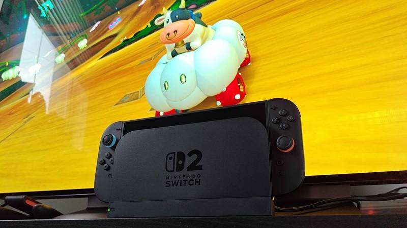 تصویری از Nintendo Switch 2 قیمت، مشخصات، بازی در حال اجرای Mario Kart World