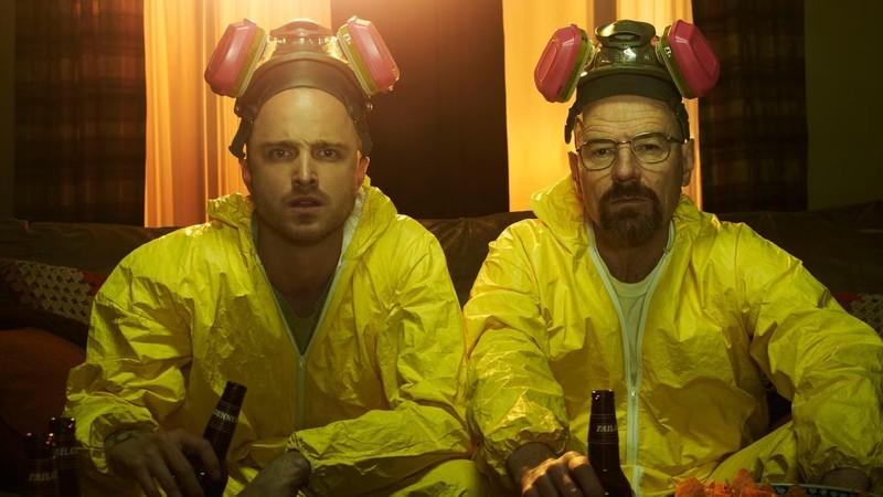 آرون پال و برایان کرانستون در Breaking Bad, بهترین سریال تریلر طولانی