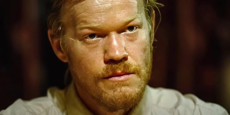 تدی در نمایی نزدیک و با نگاهی بسیار جدی در Bugonia - پایان رکورد اسکار جسی پلمونز