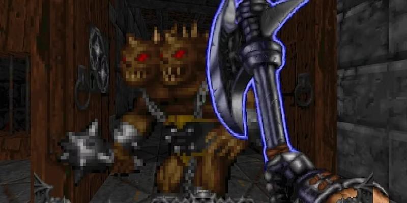 تبر به دست در حال حمله به یک هیولای دو سر در Hexen Beyond Heretic، از بهترین بازی های 2025.