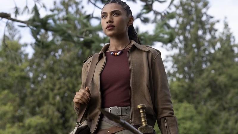 نقش Clarisse در فصل دوم Percy Jackson: کلاریس در حال آماده شدن برای ماموریتش