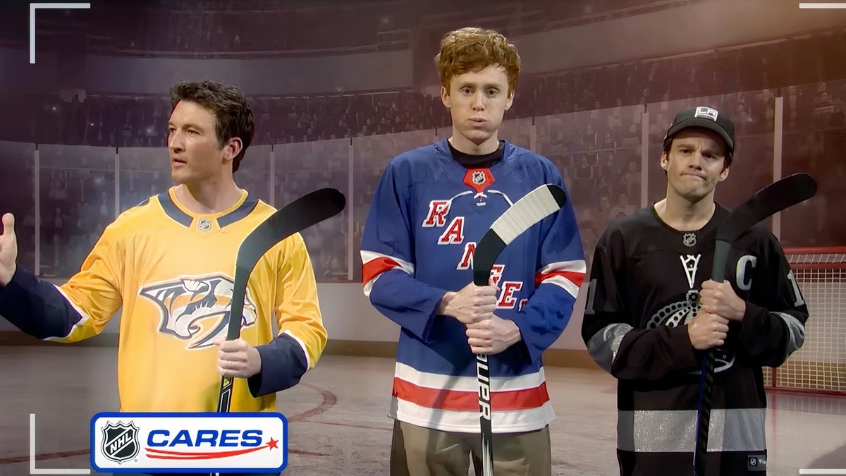 مرور Saturday Night Live با حضور مایلز تلر و SNL Miles Teller و George Santos