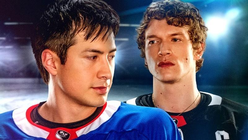 نگاه ایلیا روزانوف (کانر استوری) به شین هلندر (هادسون ویلیامز) در پوستر سریال پرطرفدار Heated Rivalry