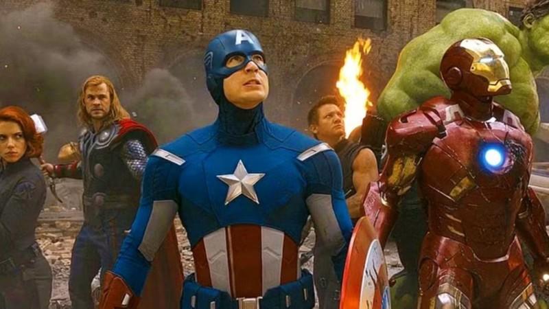 قهرمانان قدرتمند و اصلی زمین در فیلم The Avengers محصول 2012، یکی از بهترین فیلم های ابرقهرمانی پرفروش