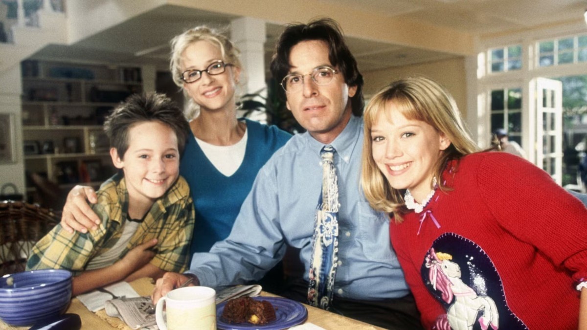 رابرت کارادین بازیگر Lizzie McGuire درگذشت در سن 71 سالگی